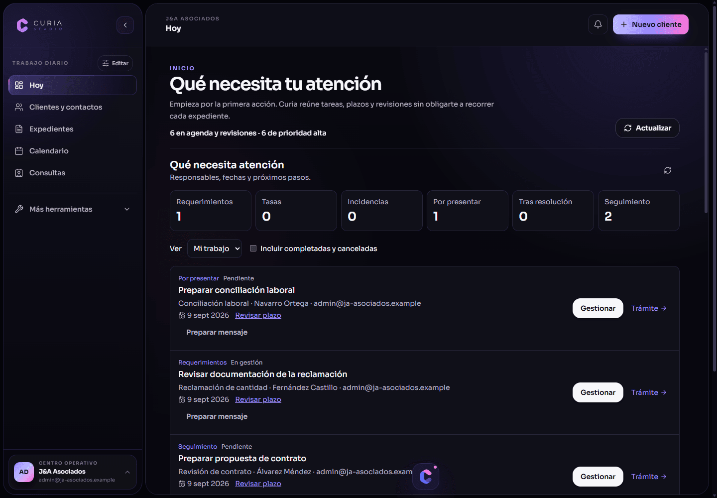 Interfaz real de CURIA con datos ficticios de J&A Asociados, apariencia oscura